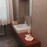 Venetian House Apartmán *