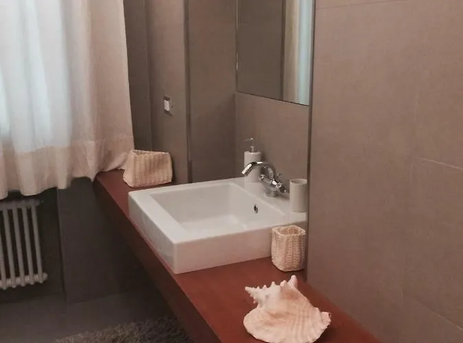 Venetian House 아파트 *